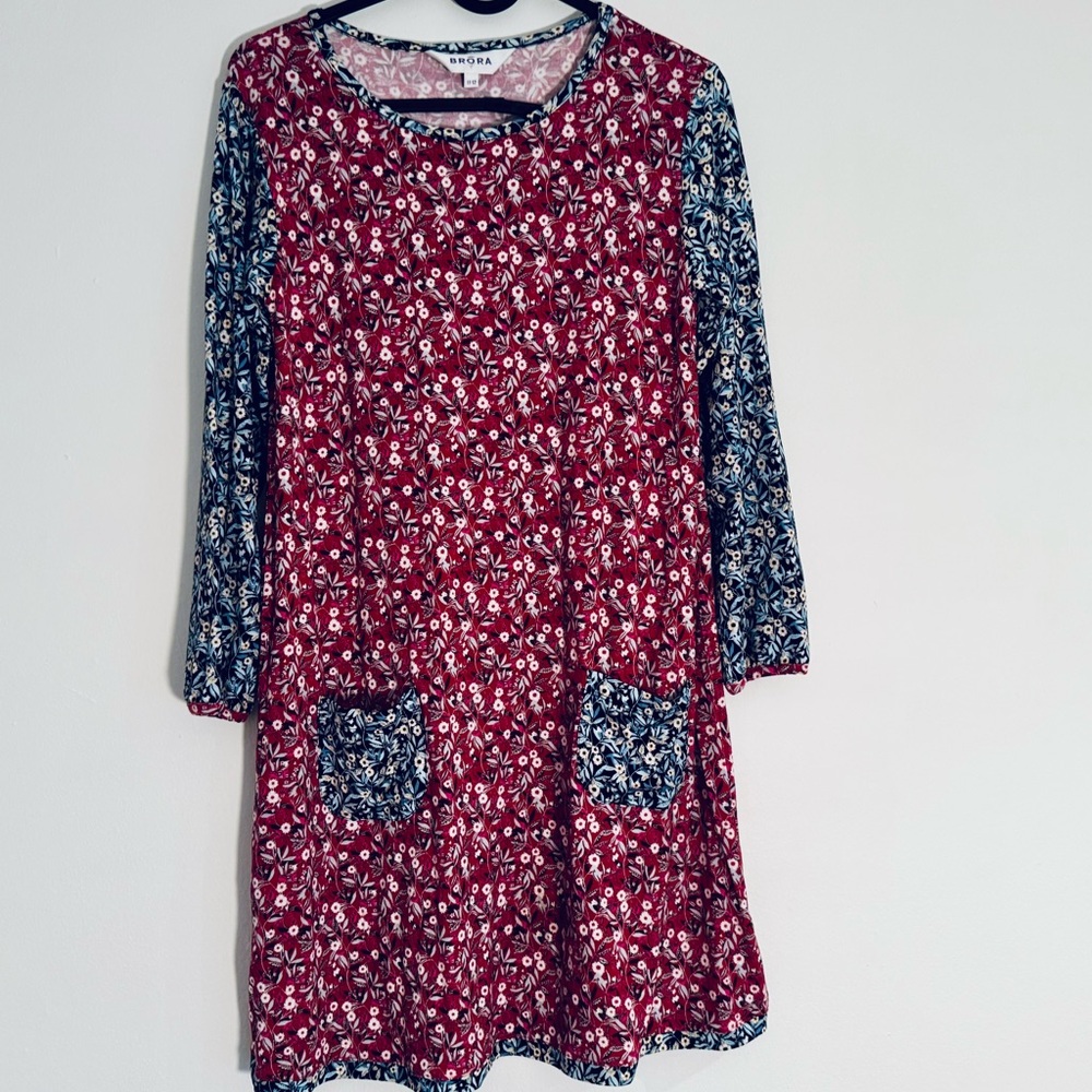 Brora  UK Chic Long Sleeve Floral Dress in Red and Blue